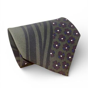 Sophisticated Floral and Stripe Patterned Tie